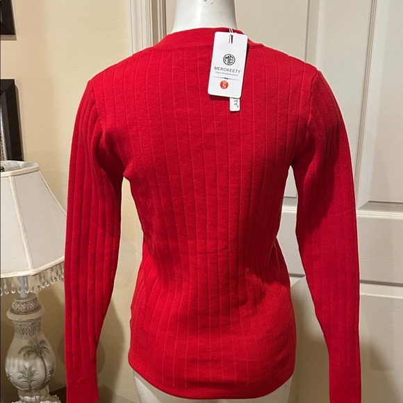 Vibrant Red V-Neck Women's Sweater - Picture 4 of 10